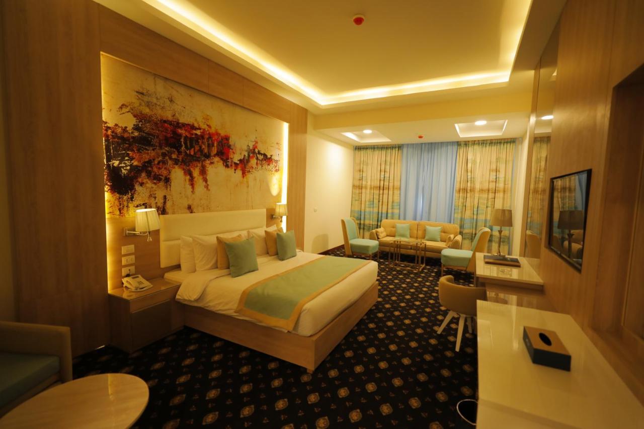 Tolip Gardens Hotel Cairo Exterior foto A room at the hotel