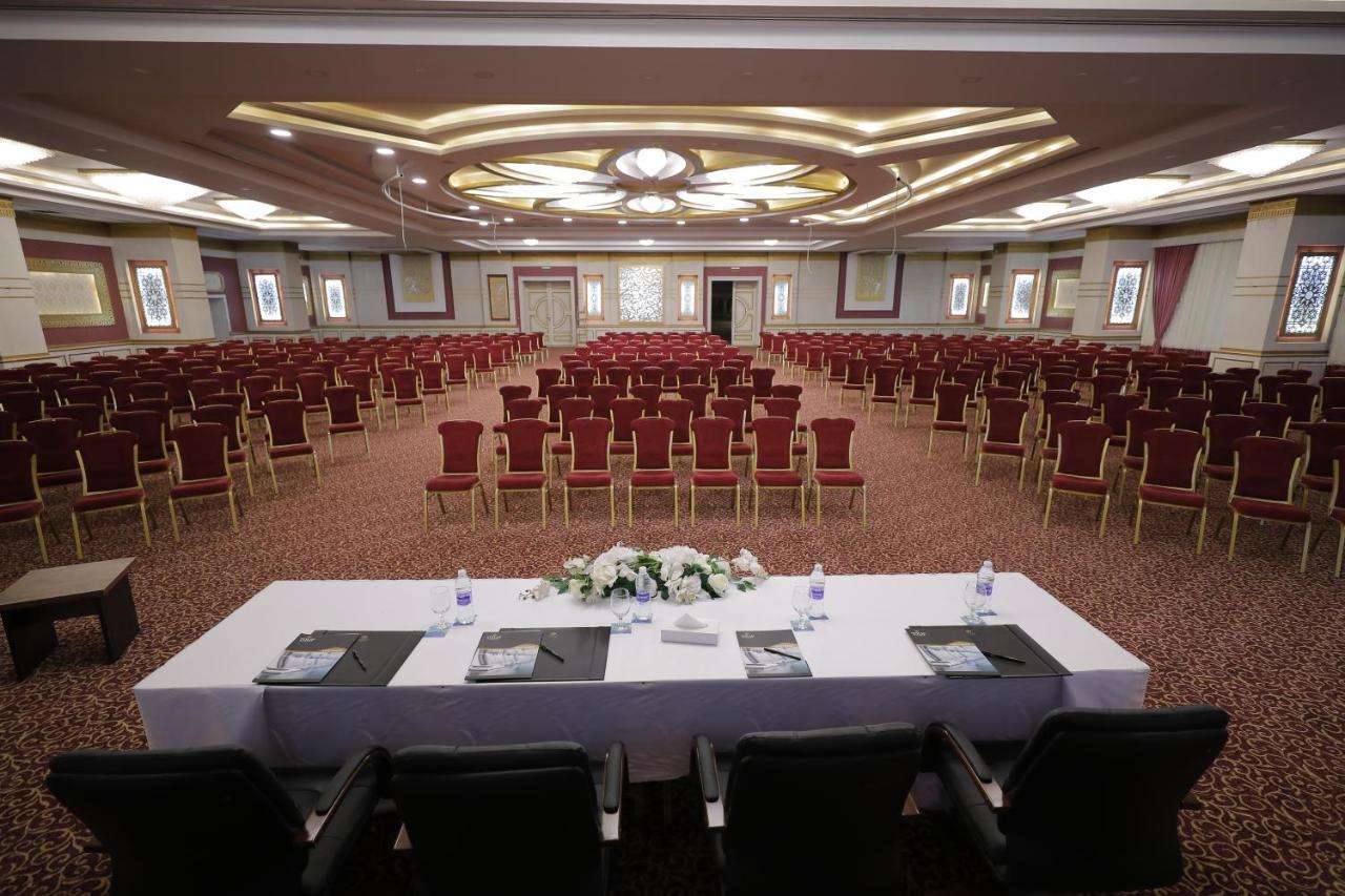 Tolip Gardens Hotel Cairo Exterior foto The Grand Ballroom
