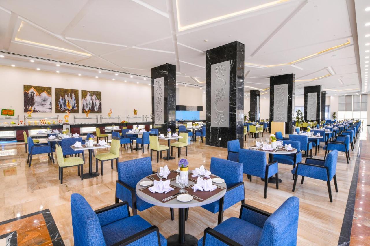 Tolip Gardens Hotel Cairo Exterior foto The restaurant